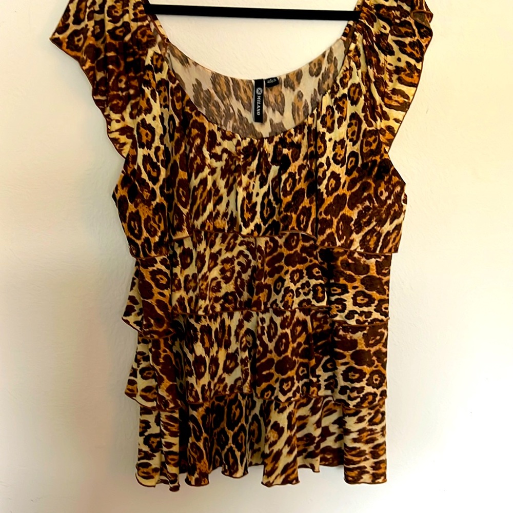 Leopard ruffled tunic poly/spandex M